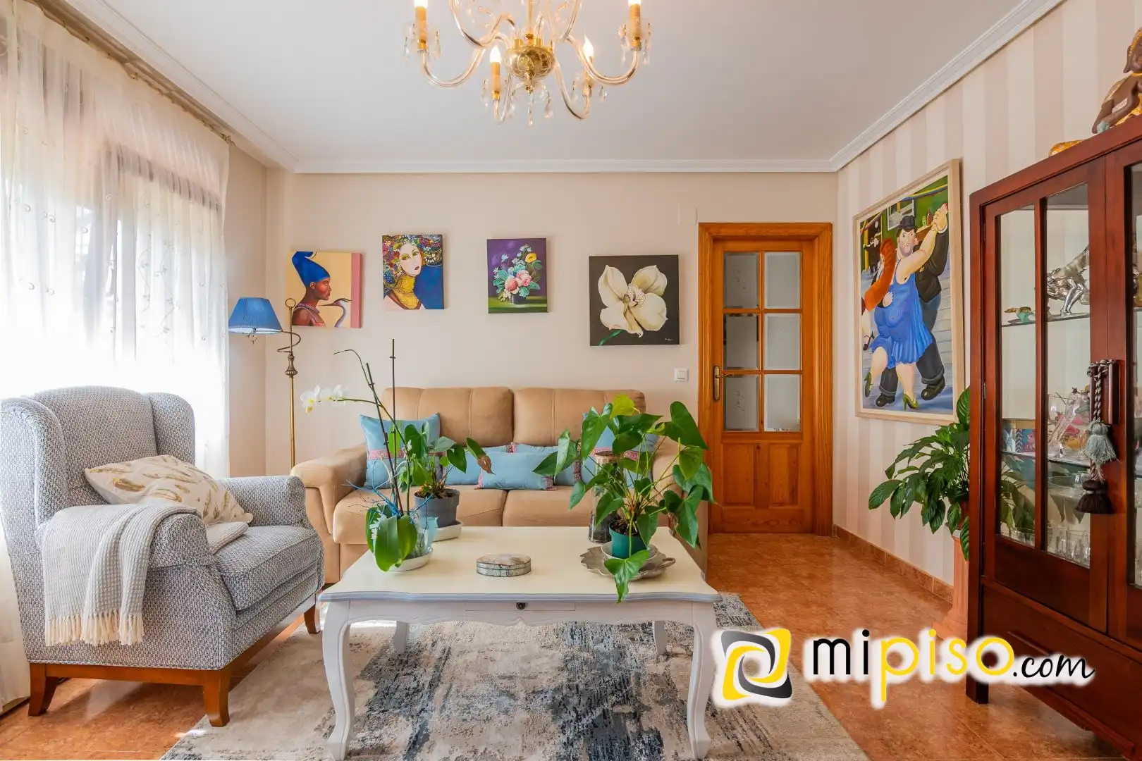 Sala de estar de Casa o chalet en venta en Laredo con Calefacción y Jardín privado