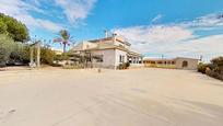 Vista exterior de Casa o xalet en venda en Elche / Elx amb Aire condicionat, Terrassa i Piscina