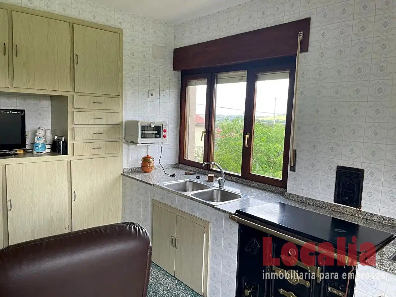 Haus mit Terrasse zum Verkauf in Barrio Arnuero-Palacio, imagen 16