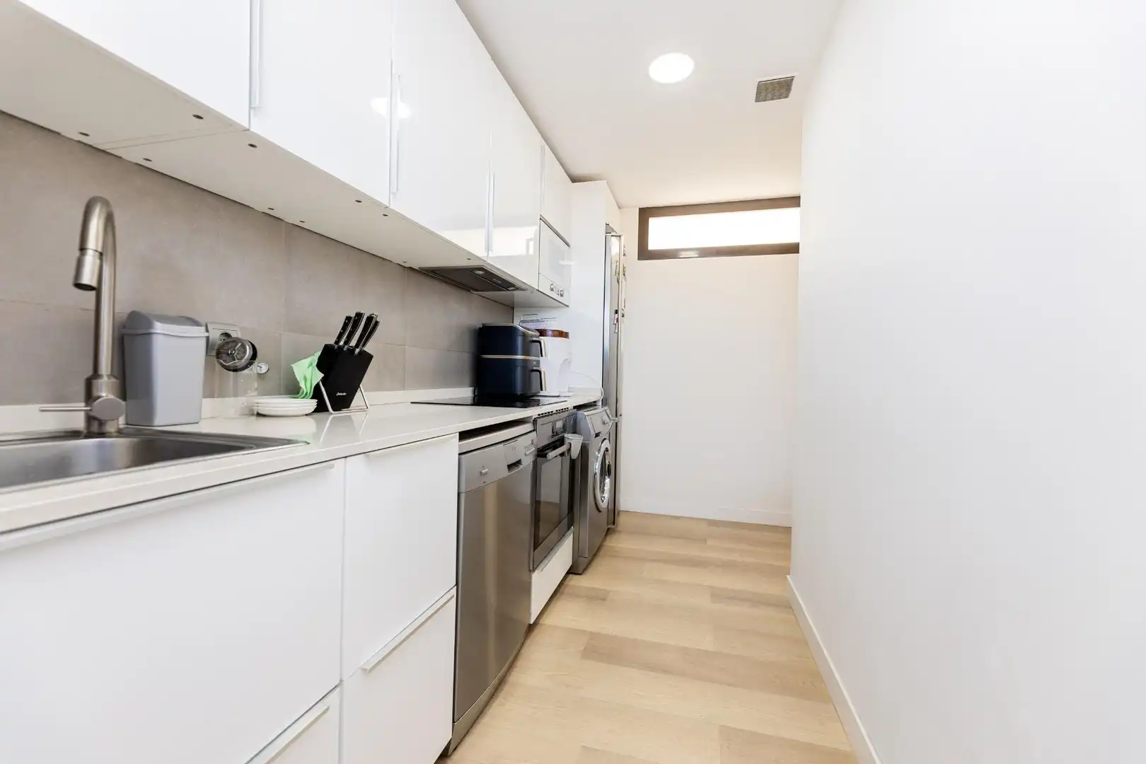 Kitchen of Attic for sale in Torrejón de Ardoz  with Air Conditioner, Heating and Private garden