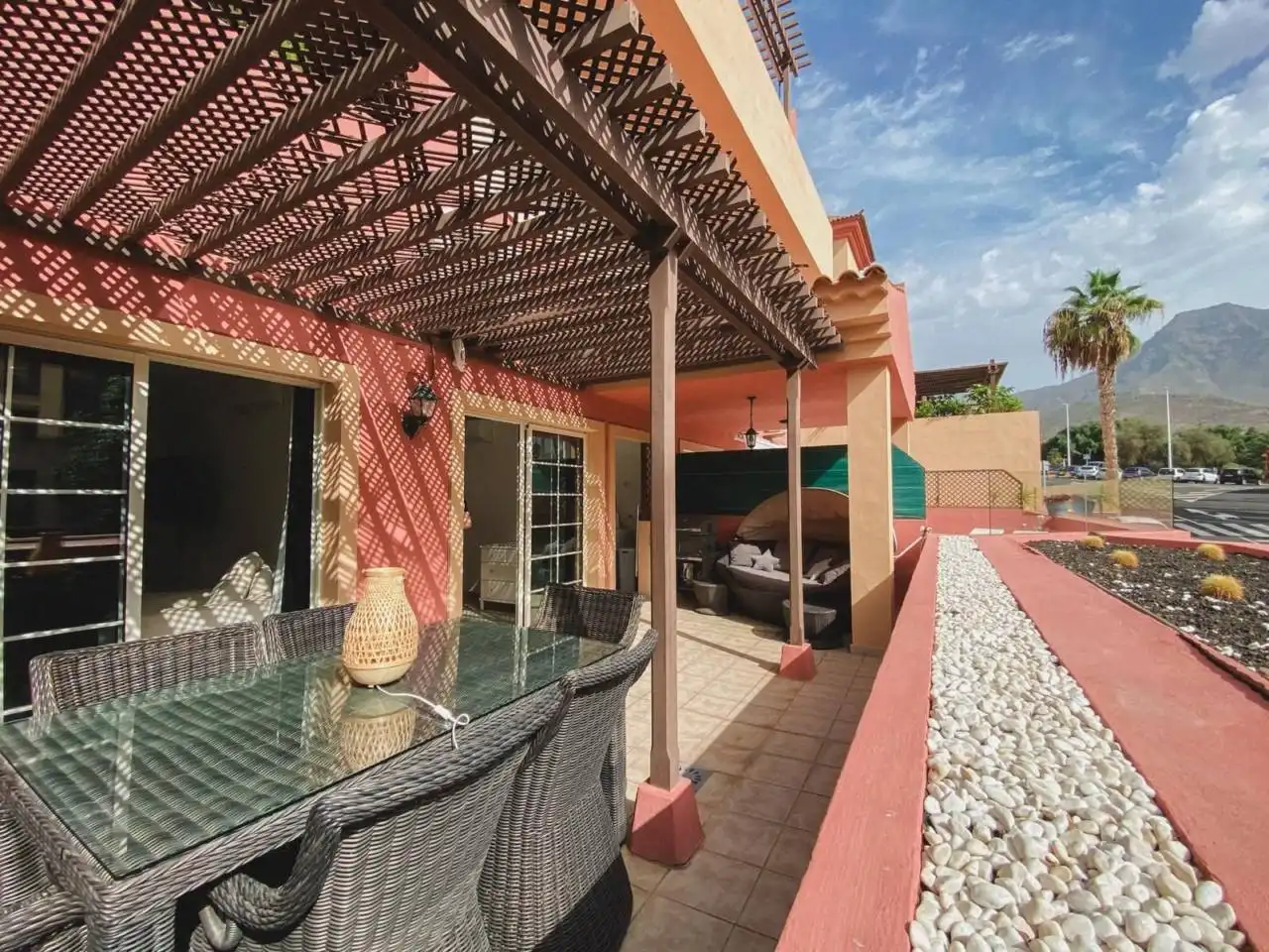 Terraza de Apartamento en venta en Adeje con Amueblado y Piscina comunitaria