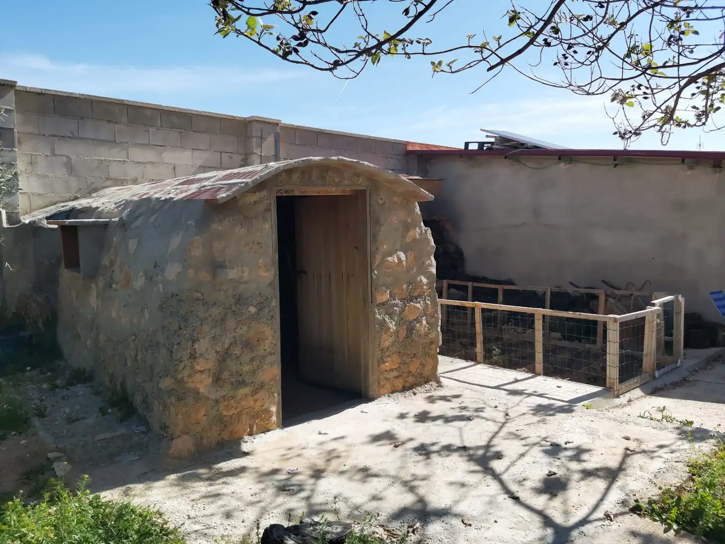 Exterior view of Houses for sale in Pozohondo  with Furnished