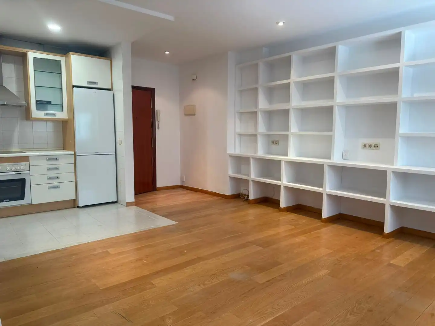 Wohnzimmer von Wohnung zur Miete in Madrid mit Heizung und Schwimmbad