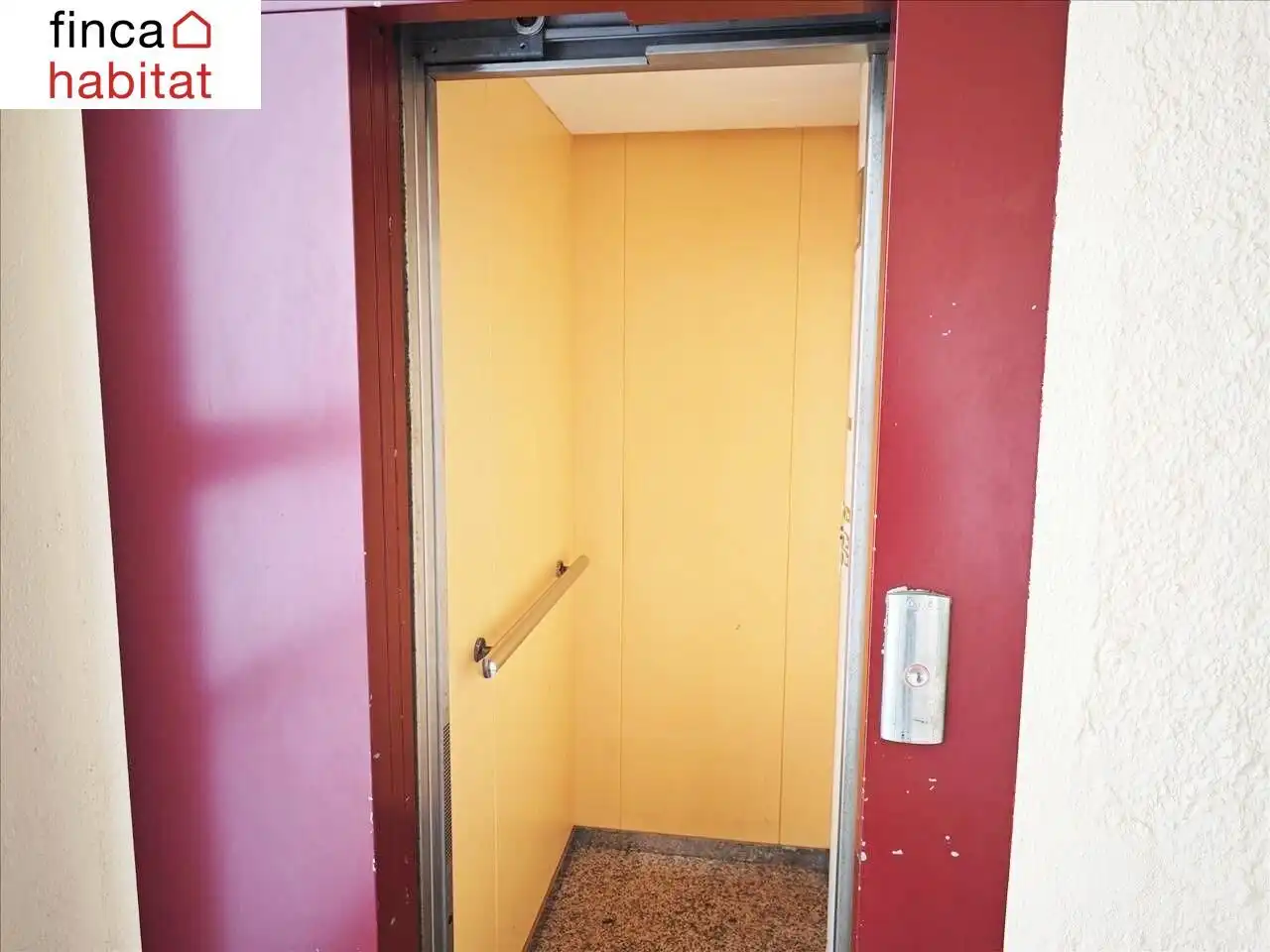 Apartamento en venta en Roses con Terraza y Balcón