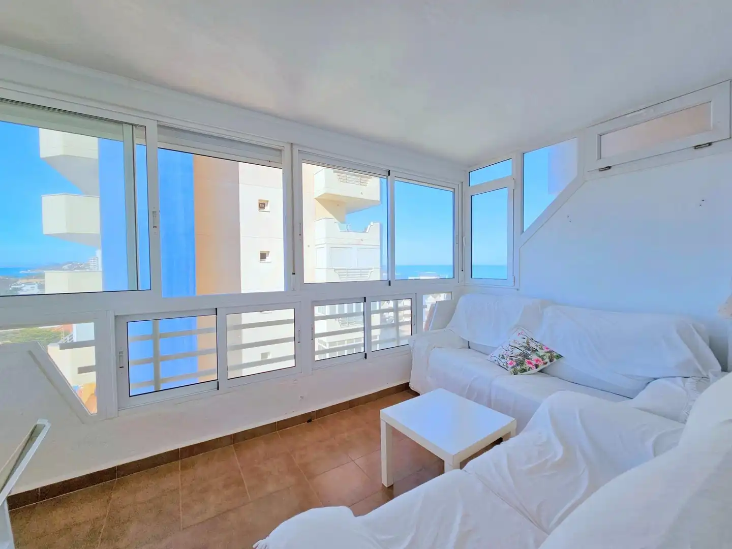 Terraza de Piso en venta en La Manga del Mar Menor con Terraza y Piscina comunitaria
