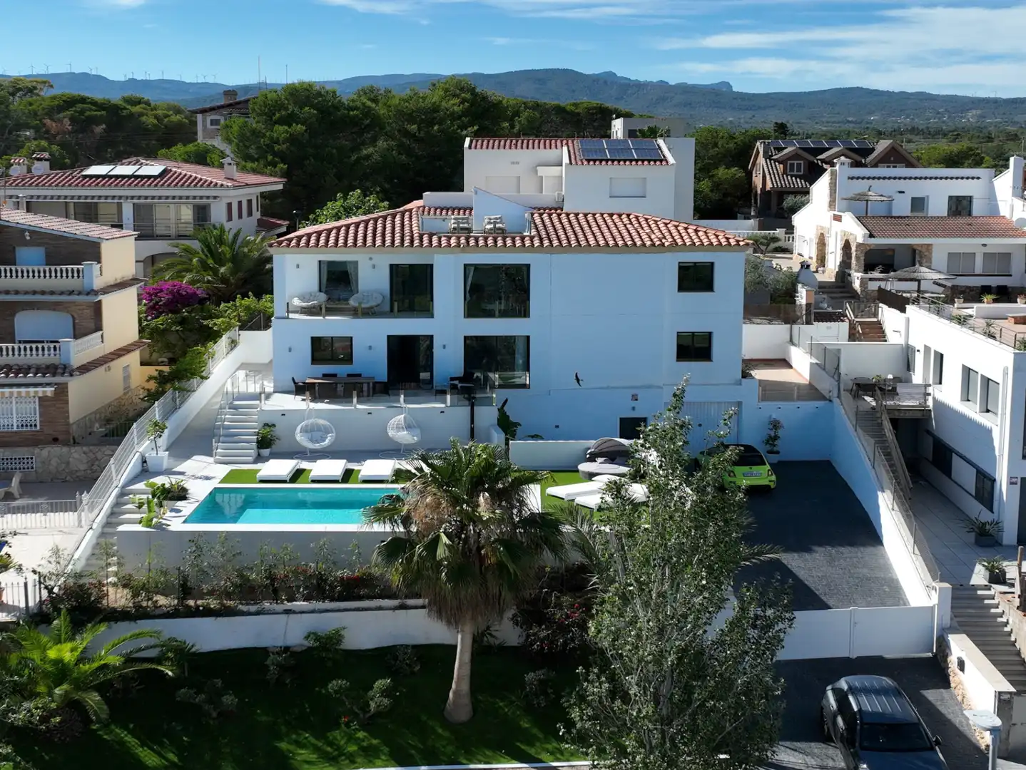 Vista exterior de Casa o xalet en venda en L'Ampolla amb Aire condicionat, Calefacció i Jardí privat