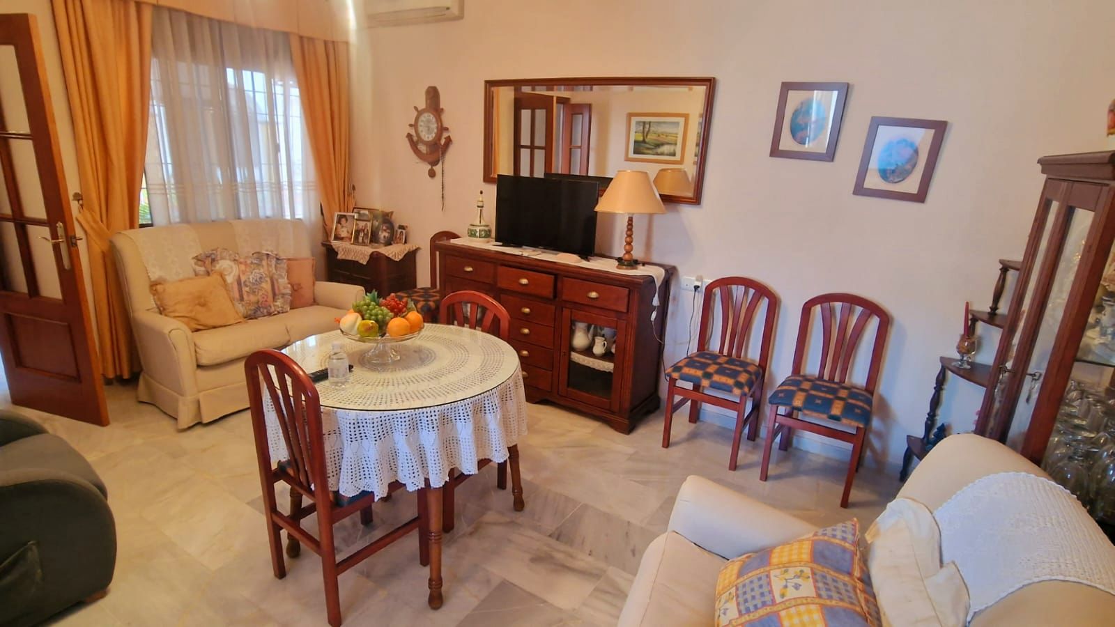 Sala d'estar de Casa o xalet en venda en Villafranca de Córdoba amb Aire condicionat, Calefacció i Terrassa