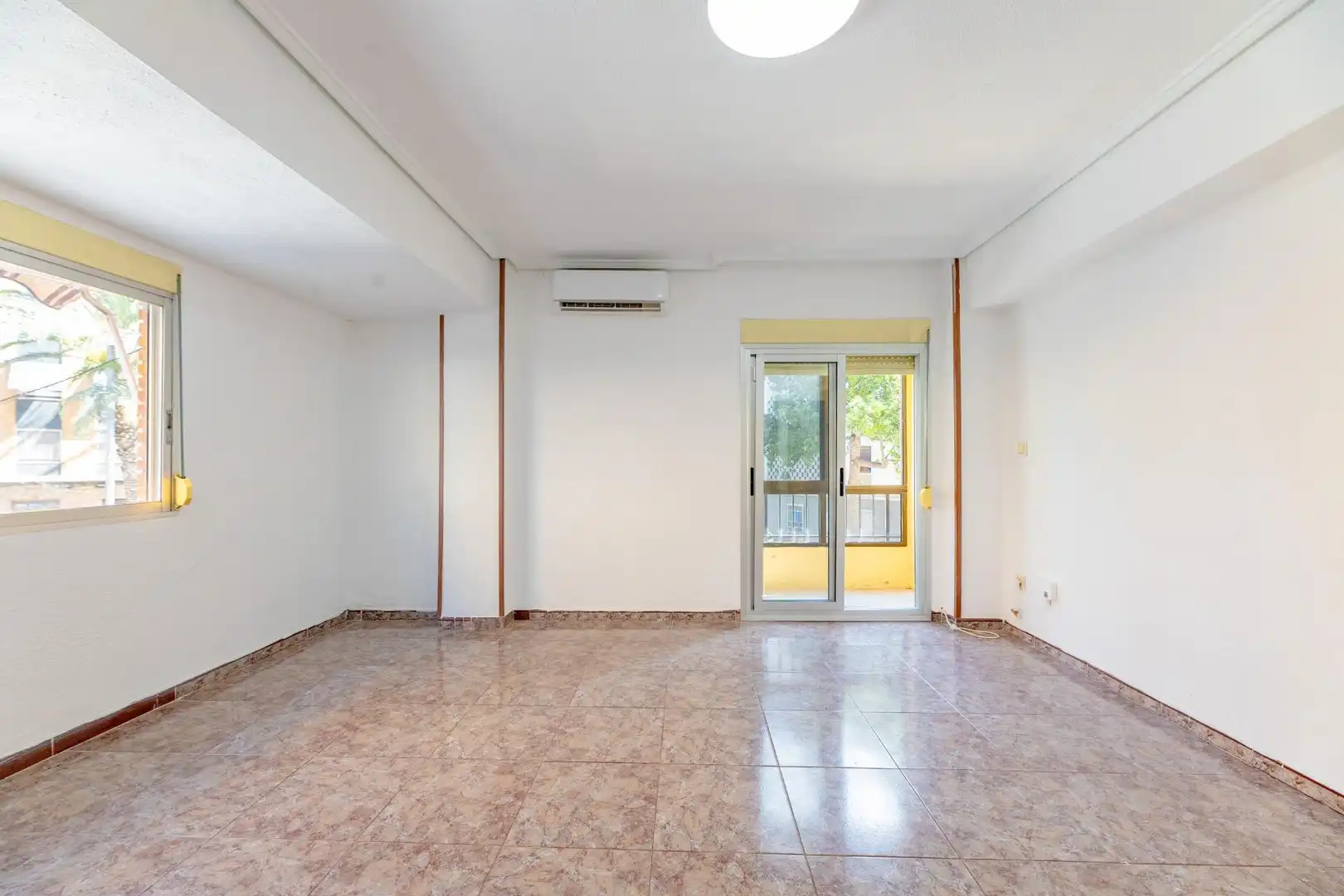 Flat for sale in Alboraya  with Air Conditioner and Alarm