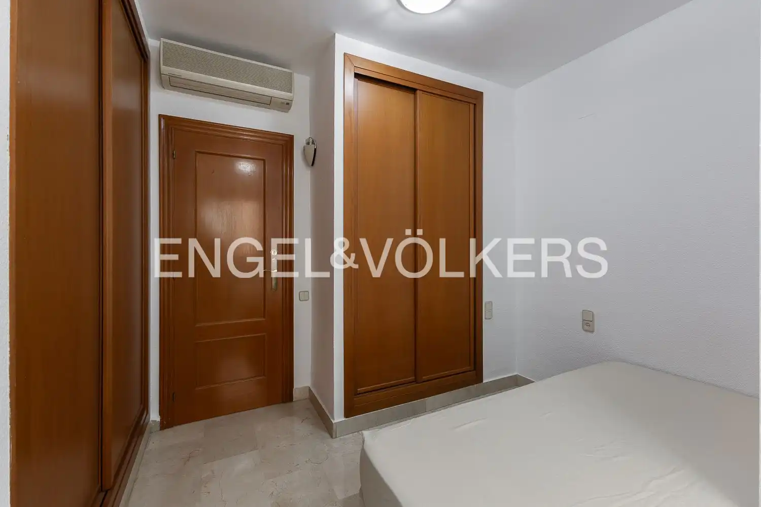 Piso con ascensor en alquiler en Historiador Chabas, imagen 15