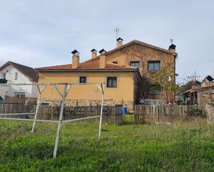 Vista exterior de Casa o xalet en venda en Fresnedillas de la Oliva amb Terrassa i Balcó