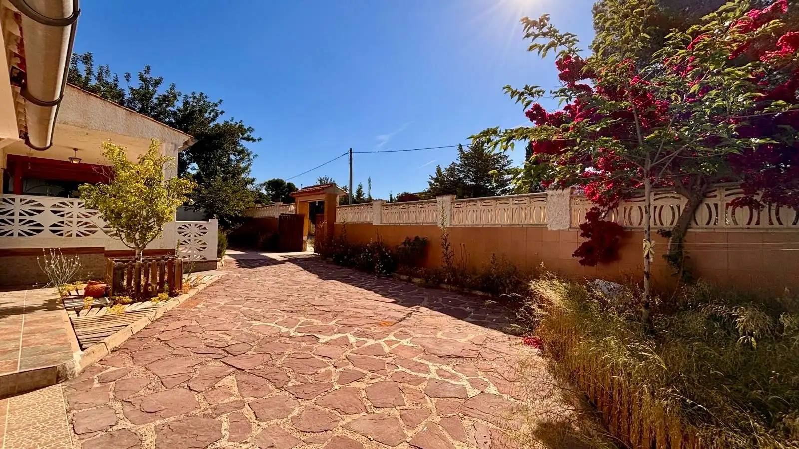 Vista exterior de Casa o chalet en venta en Pedralba con Jardín privado, Terraza y Piscina