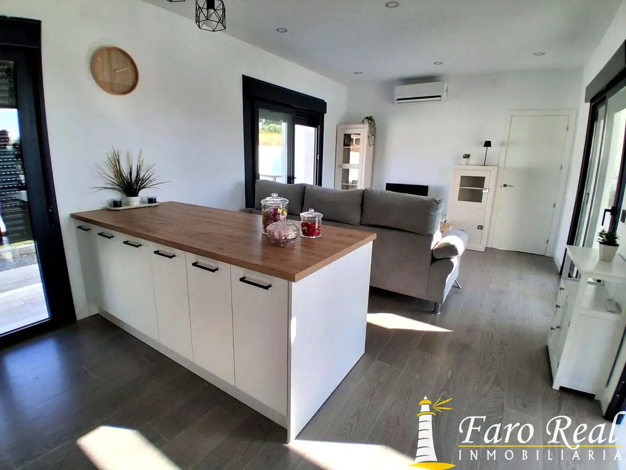 Kitchen of Houses for rent in Sanlúcar de Barrameda  with Air Conditioner, Private garden and Swimming Pool