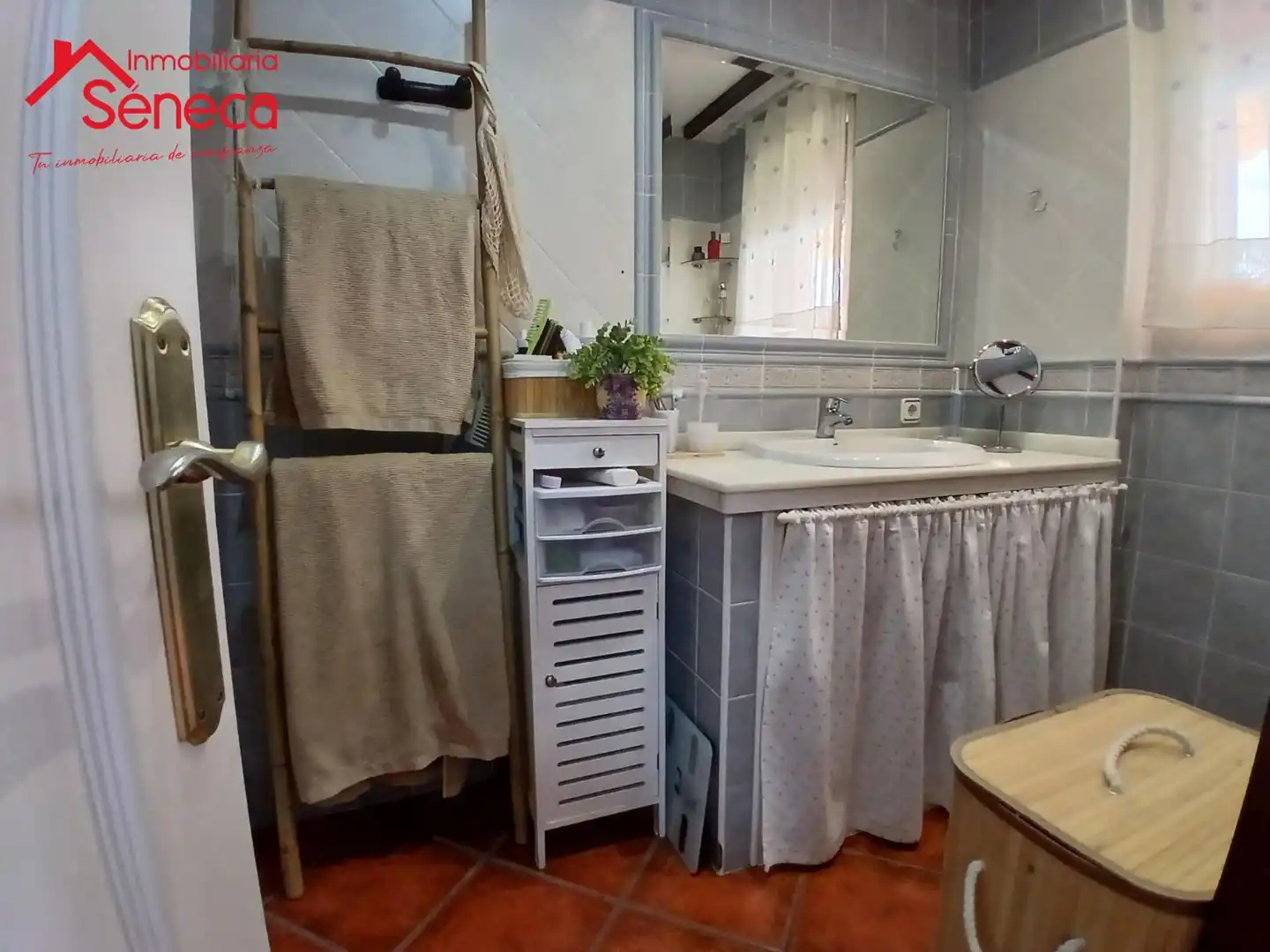 Bany de Casa o xalet en venda en Córdoba amb Terrassa