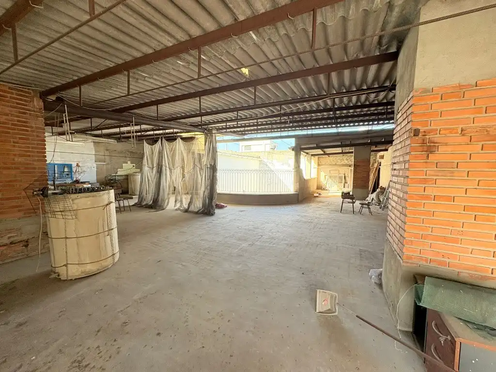 Edificio en venta en Canals, Valencia
