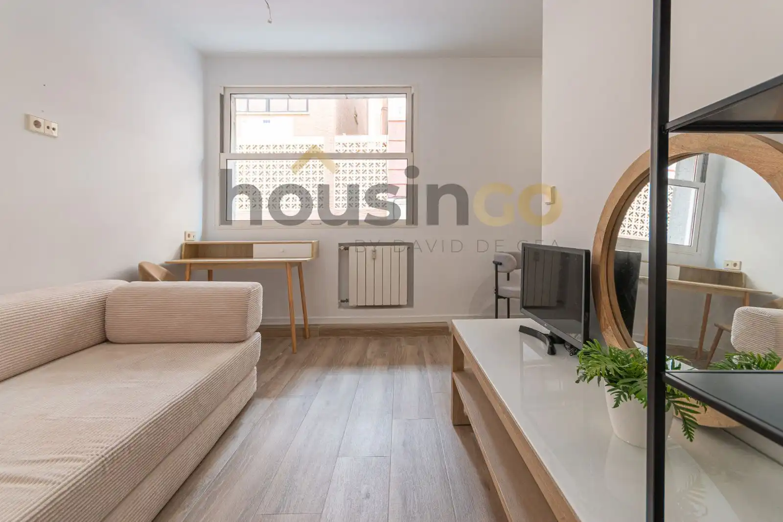 Study for rent in Juan Álvarez Mendizábal, Argüelles
