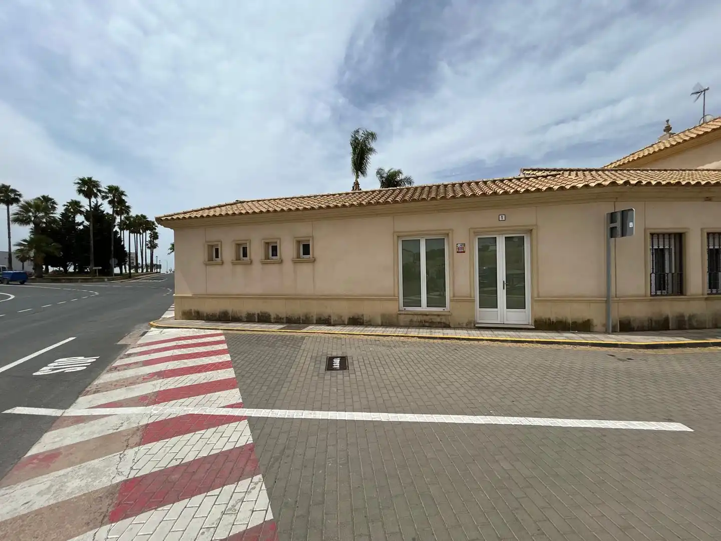 Vista exterior de Casa o xalet en venda en Villanueva de los Castillejos amb Aire condicionat, Calefacció i Jardí privat