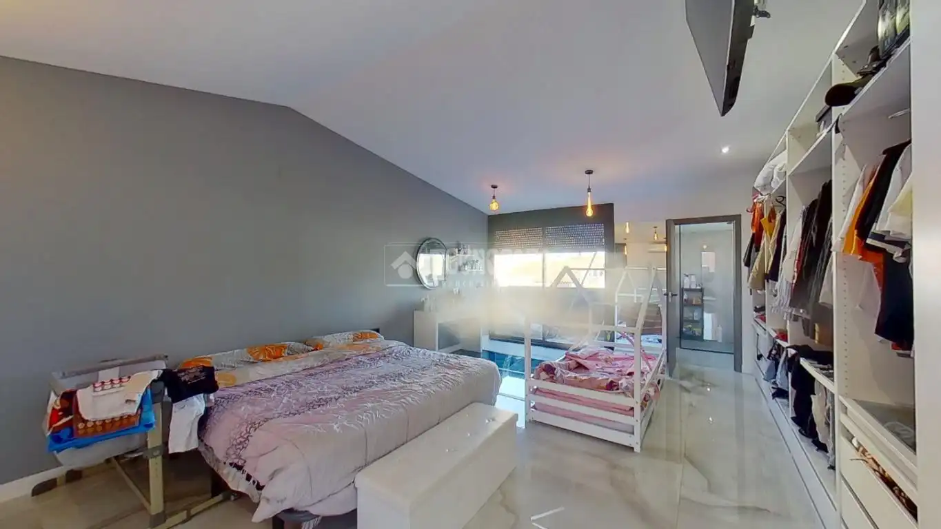 Bedroom of Flat for sale in Sabadell