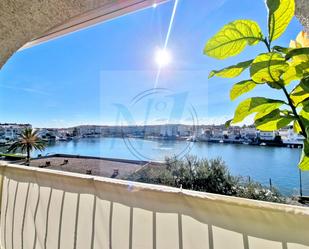 Balcony of Flat for sale in Empuriabrava  with Air Conditioner, Terrace and Community pool