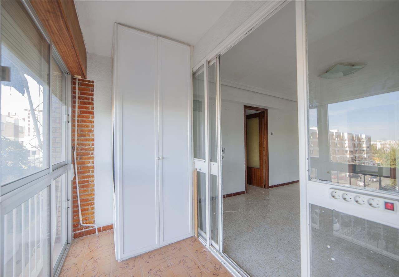 Flat for sale in  Sevilla Capital  with Terrace