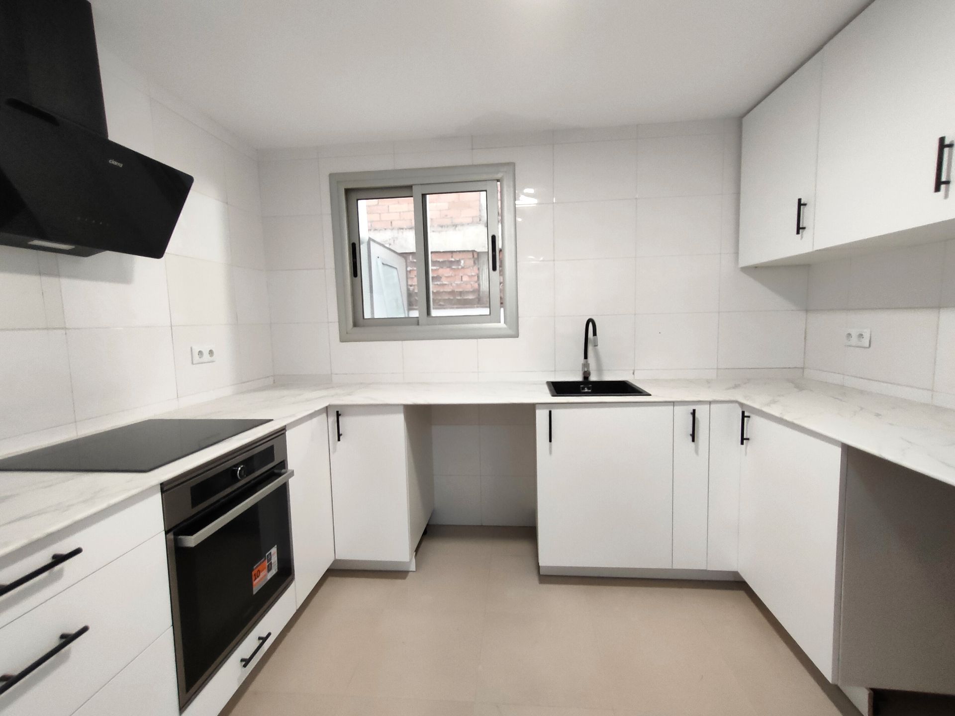 Kitchen of Duplex for sale in Salt  with Heating, Parquet flooring and Terrace