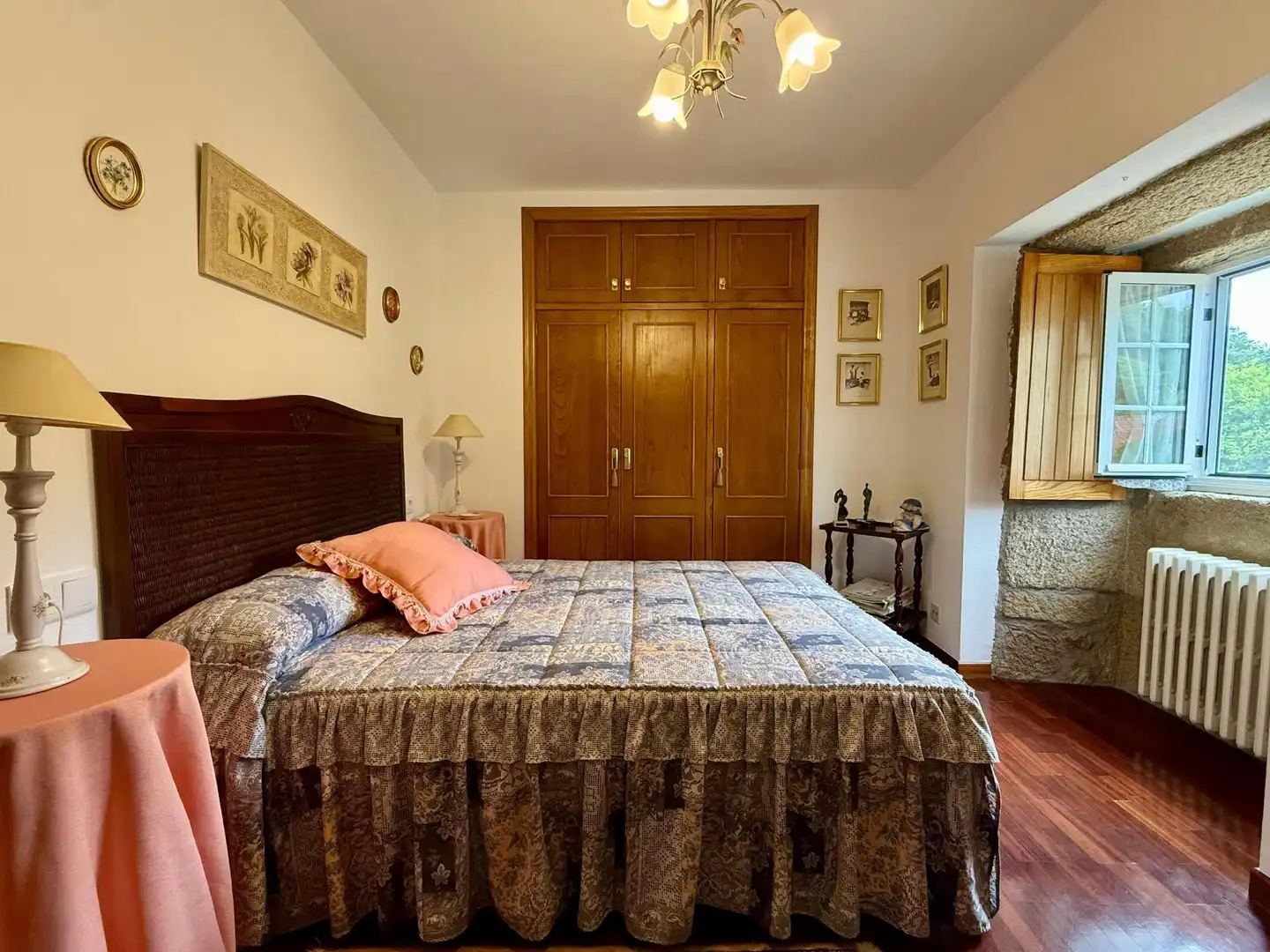 Habitación de Casa o chalet en venta en San Amaro con Calefacción, Jardín privado y Parquet