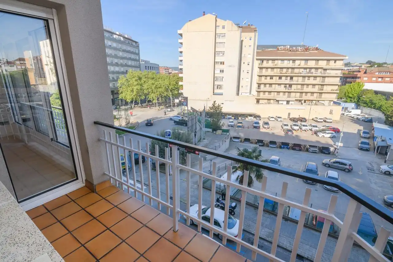 Exterior view of Flat for sale in Manresa  with Heating and Parquet flooring