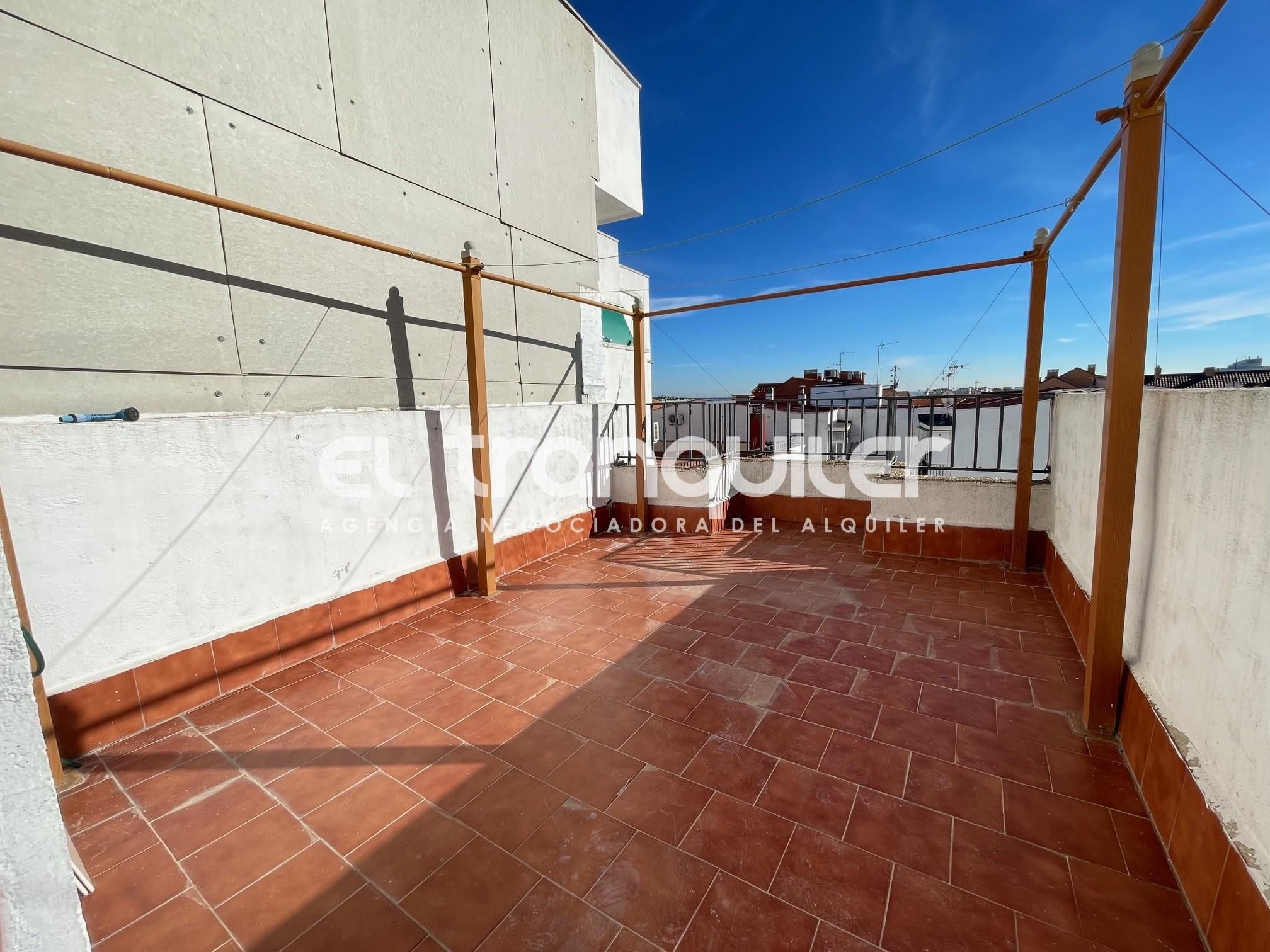 Estudi de lloguer a Calle Real, Centro Urbano