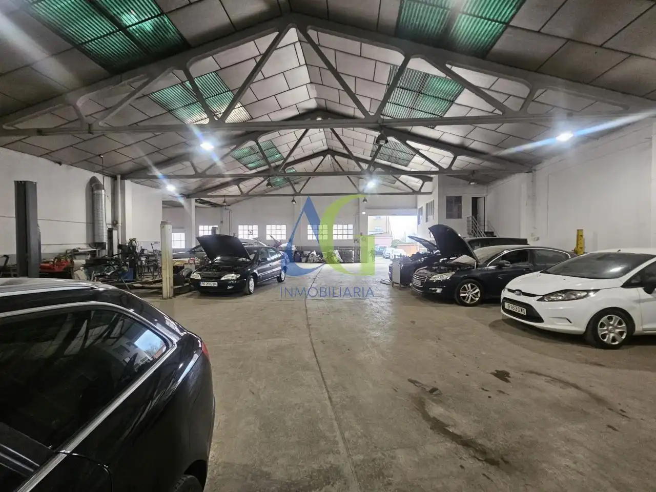 Parking of Commercial properties for sale in León Capital 