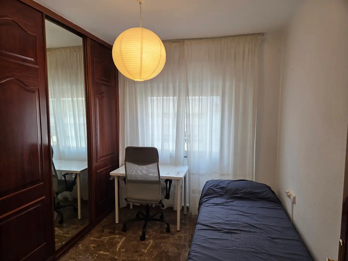 Bedroom of Flat for rent in Málaga  with Air Conditioner, Terrace and Furnished