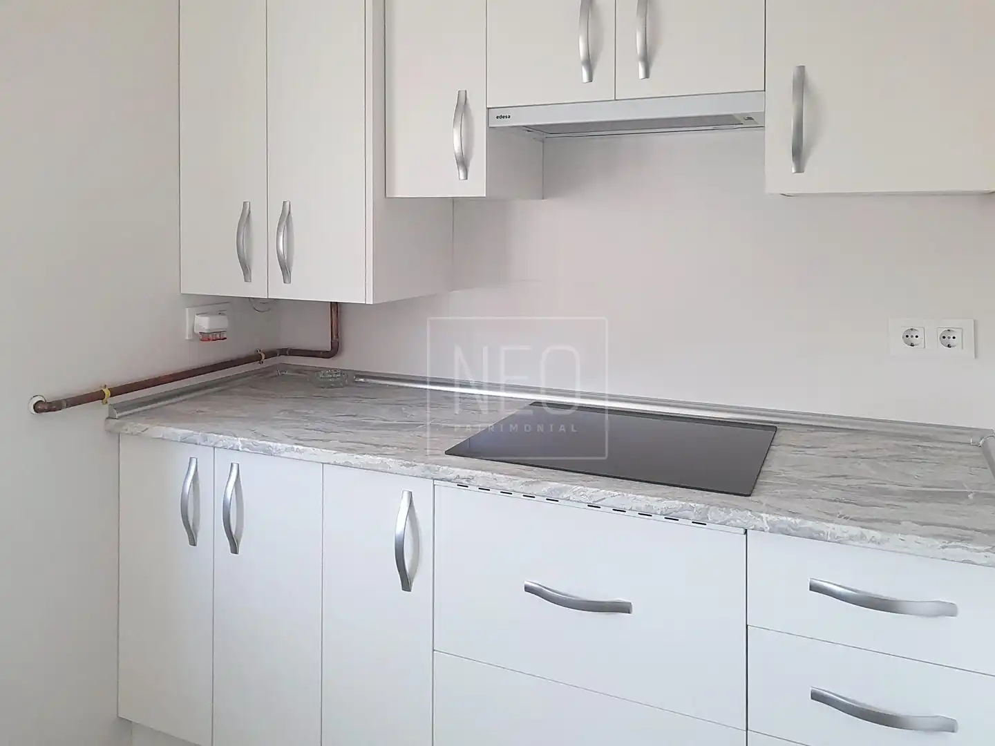 Cuina de Pis en venda en Madrid amb Calefacció, Parquet i Terrassa