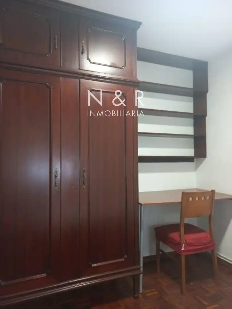 Habitación de Piso de alquiler en Santiago de Compostela  con Calefacción y Amueblado
