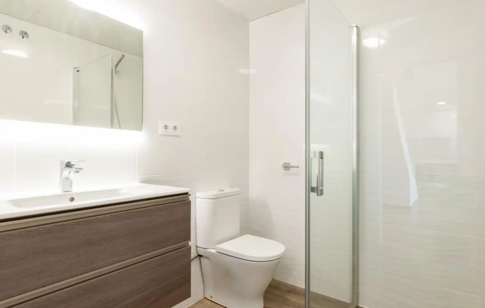 Bathroom of Flat for rent in Martorell  with Air Conditioner, Heating and Terrace