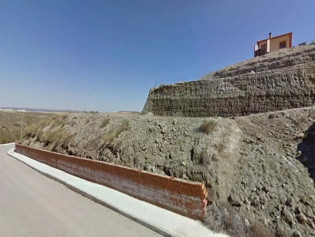 Exterior view of Land for sale in Barajas de Melo