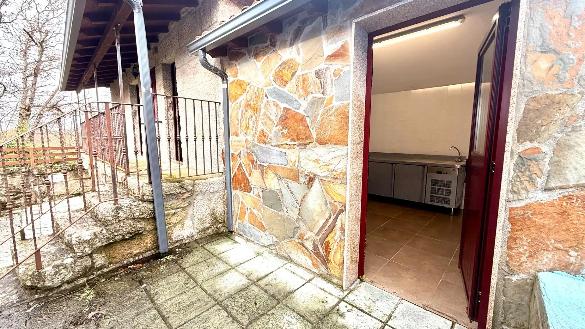 Finca rústica en venda en A Merca   amb Jardí privat, Terrassa i Traster
