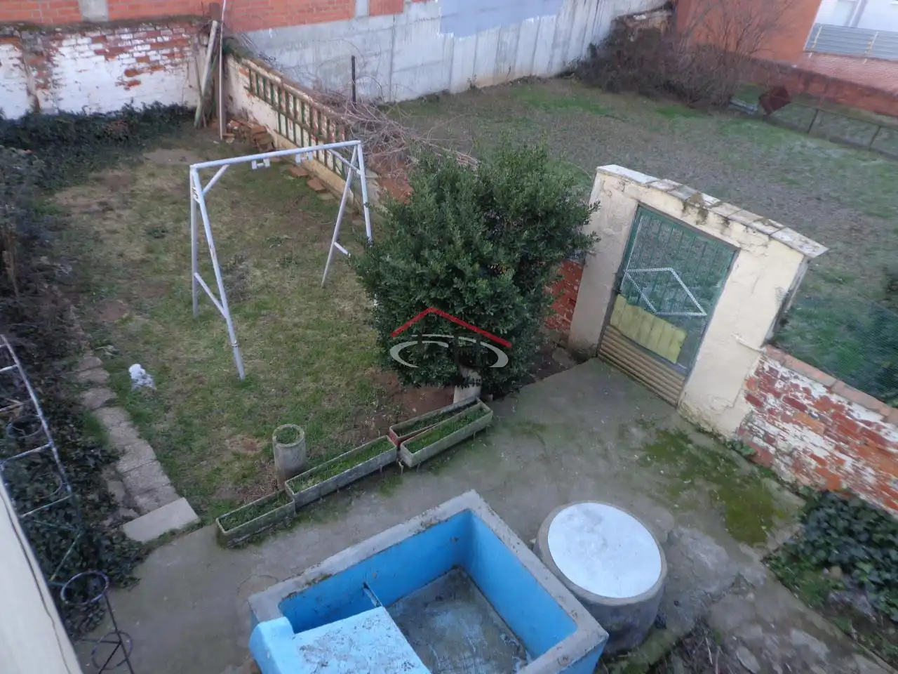 Casa o xalet en venda en León Capital  amb Calefacció i Jardí privat