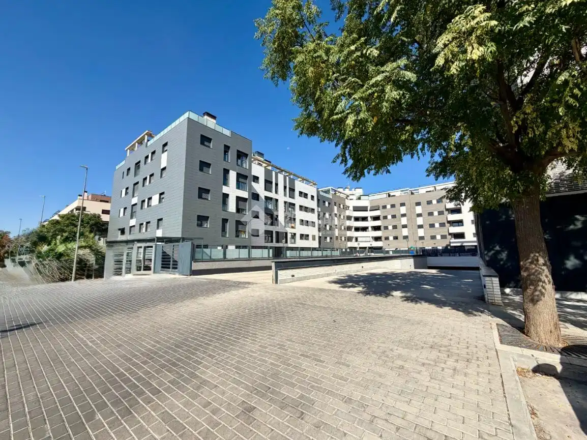 Pis amb ascensor en venda a Ayuntamiento - Avenida Siglo XXI