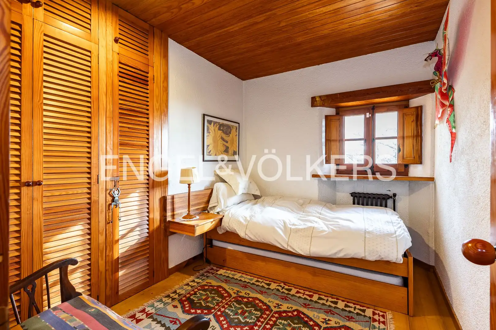Dormitori de Casa o xalet en venda en Castellar del Vallès amb Calefacció, Jardí privat i Terrassa