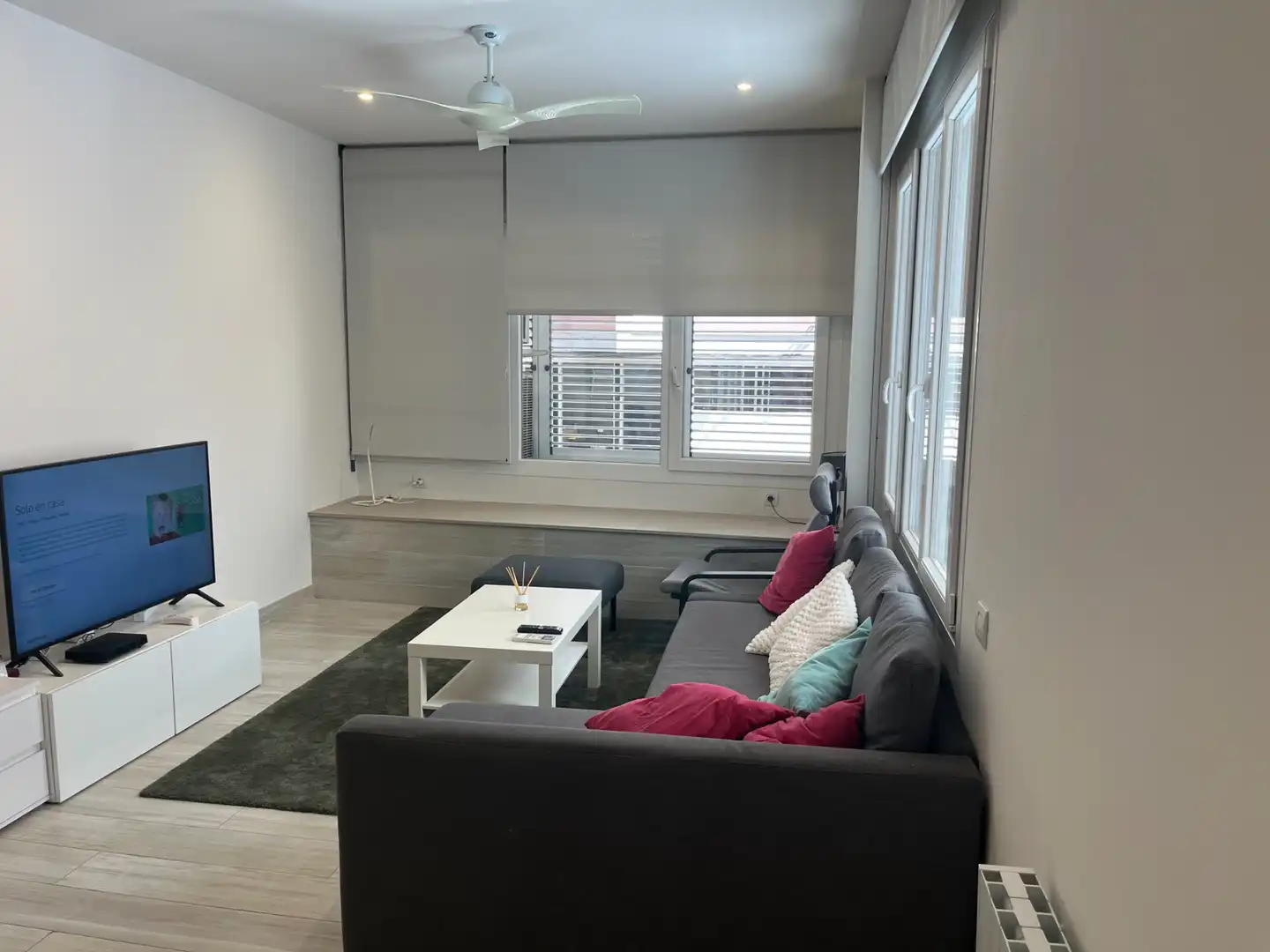 Sala d'estar de Pis en venda en Barcelona amb Aire condicionat, Calefacció i Parquet