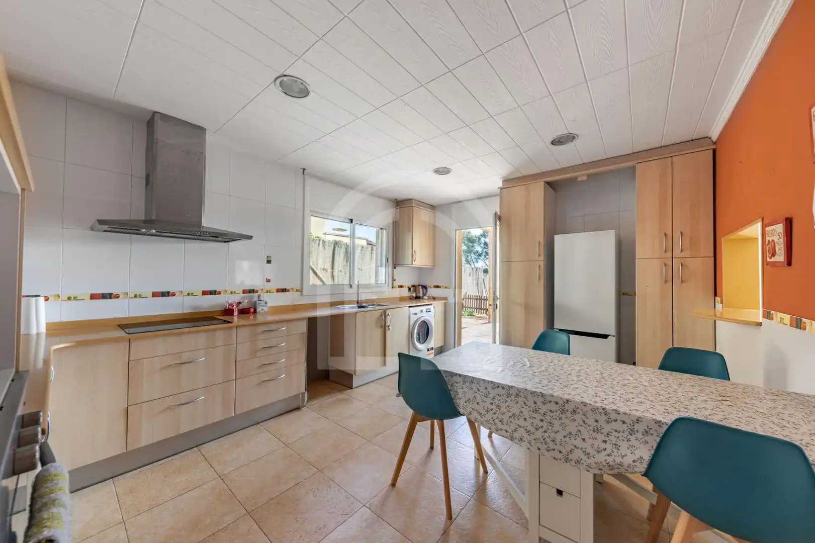 Cocina de Casa o chalet en venta en Lliçà d'Amunt con Jardín privado, Terraza y Piscina