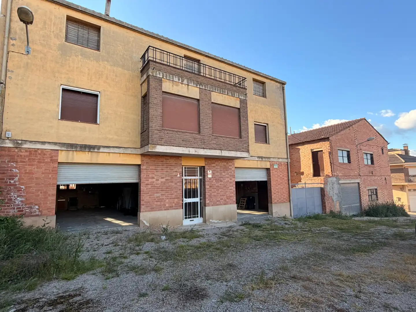 Vista exterior de Casa o chalet en venta en Arbeca con Calefacción, Jardín privado y Piscina