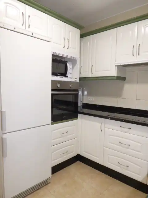 Cocina de Piso de alquiler en Málaga con Aire acondicionado, Terraza y Amueblado