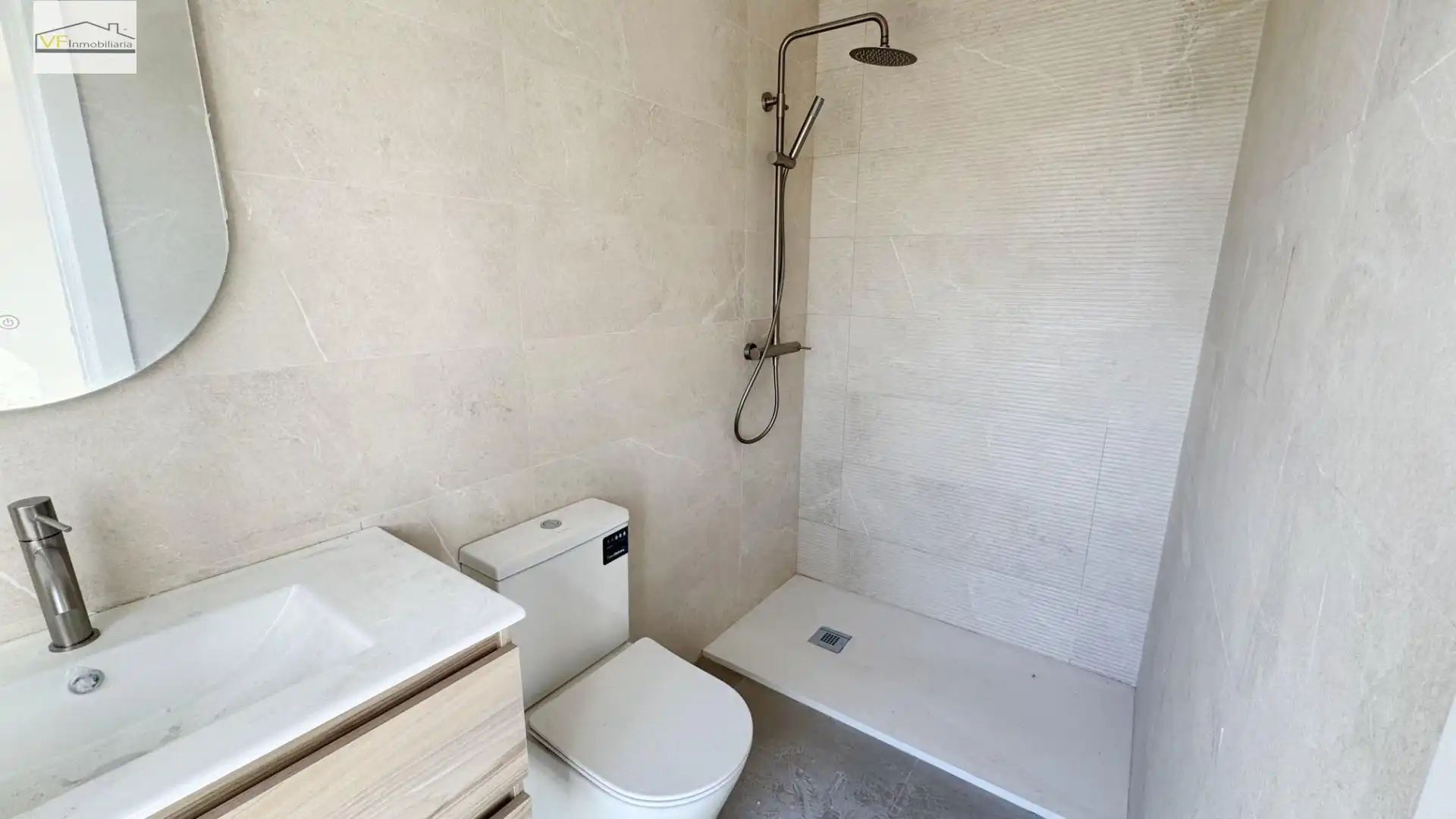 Bathroom of Duplexes for sale in Torremolinos  with Private garden, Terrace and Storage room