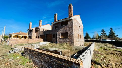 Foto 5 de Casa adosada en venda a Navalperal de Pinares, Ávila