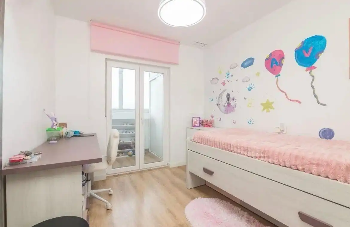 Bedroom of Attic for sale in Elche / Elx  with Air Conditioner, Private garden and Terrace