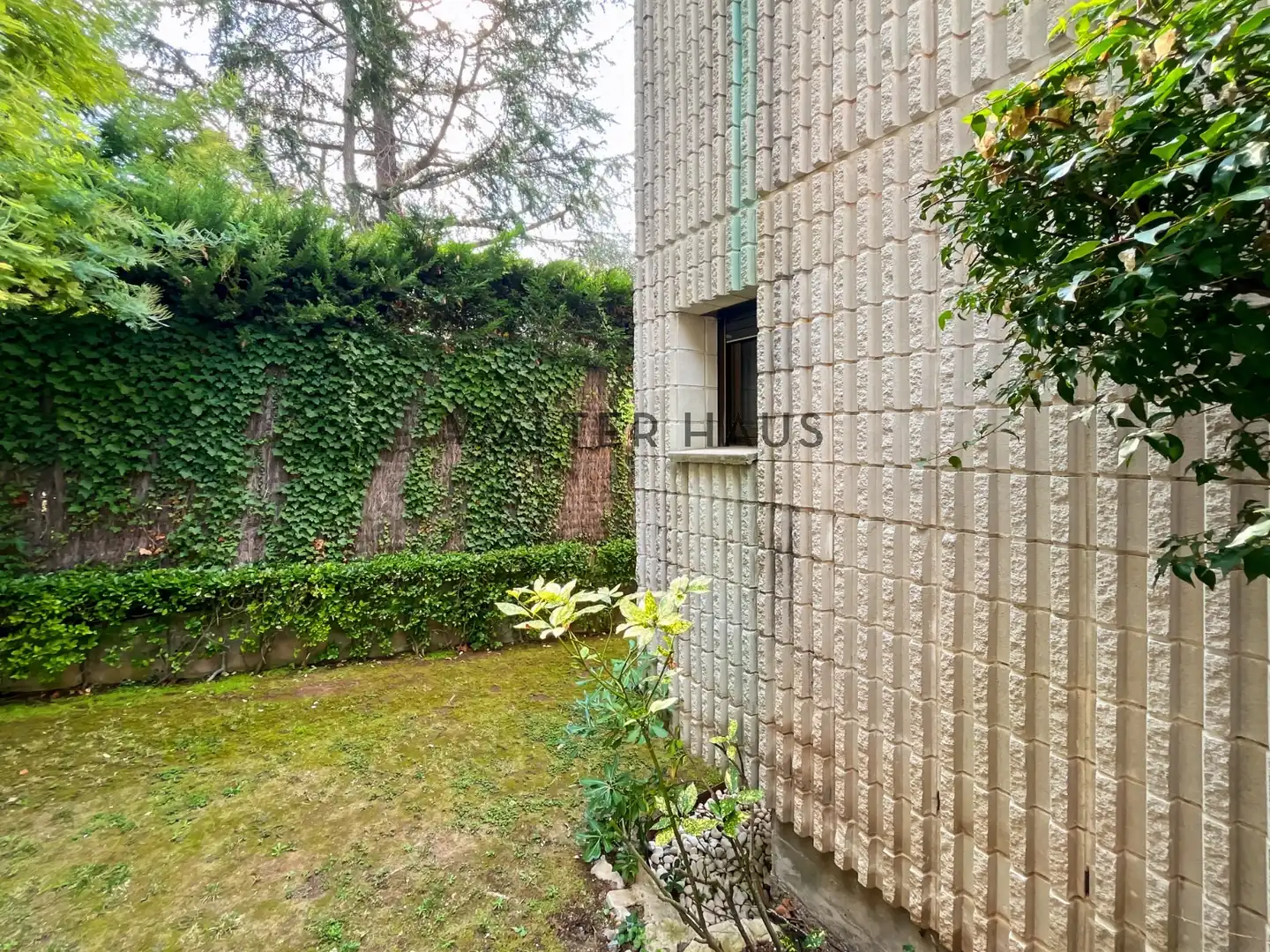 Houses for rent in Carrer d'Àngel Guimerà, L'Eixample