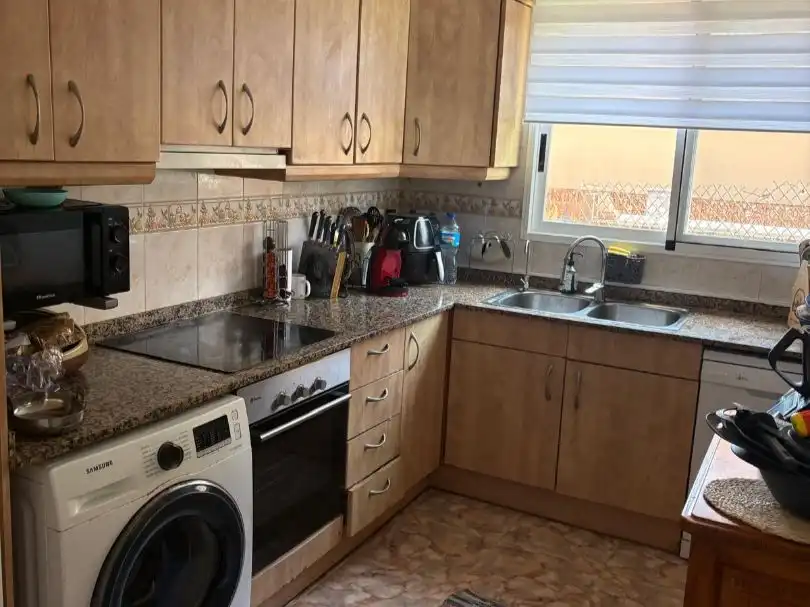 Cuina de Casa o xalet en venda en Vinaròs amb Aire condicionat, Calefacció i Jardí privat