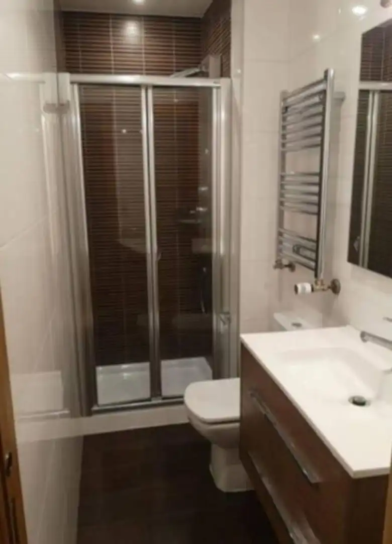 Bathroom of Flat for rent in A Coruña Capital 