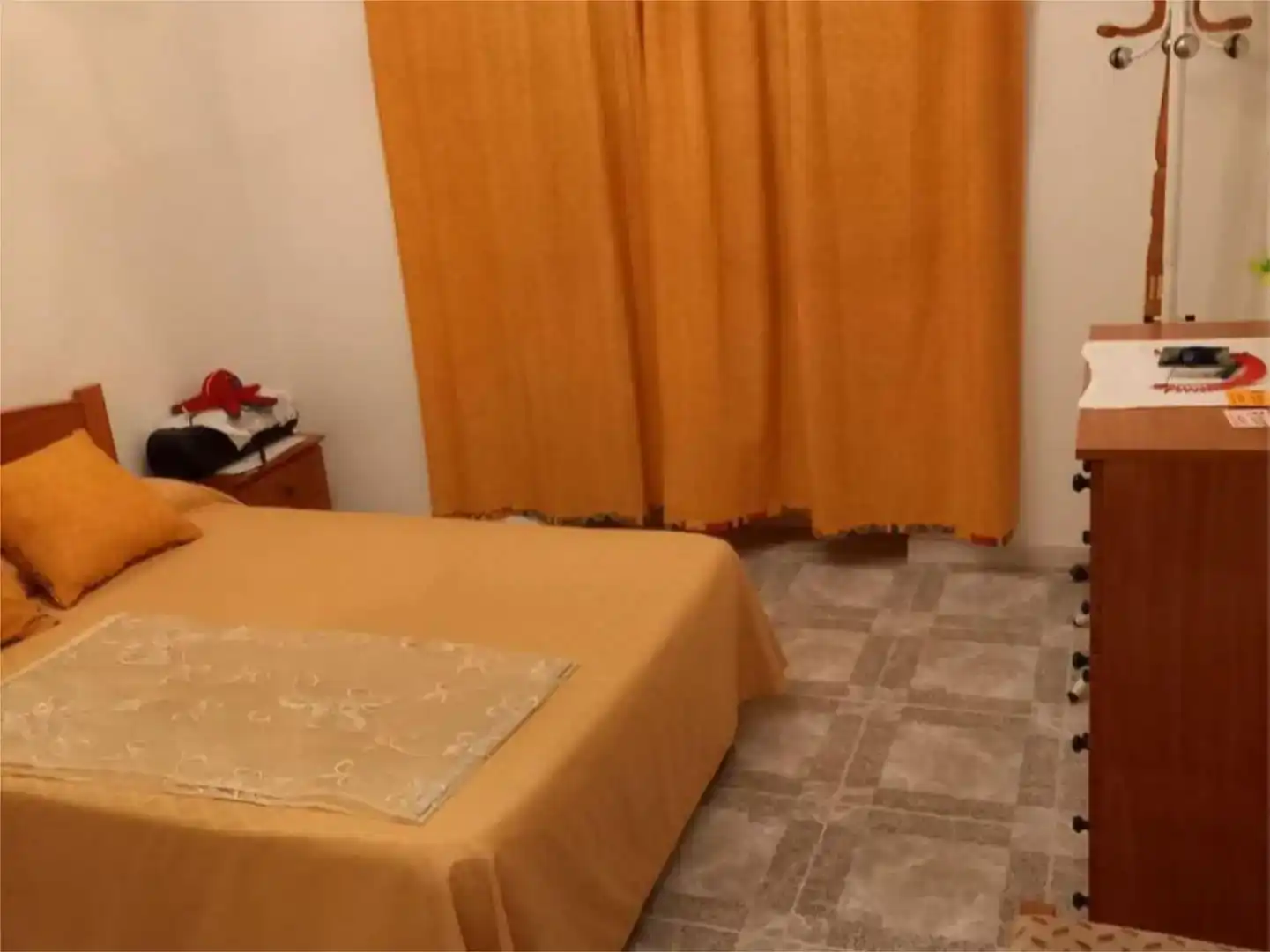 Habitación de Casa adosada en venta en Aldea del Rey con Aire acondicionado, Amueblado y Balcón