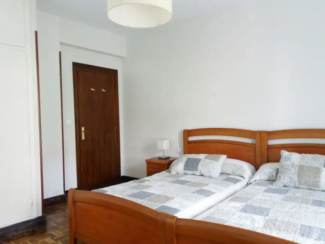 Habitación de Piso de alquiler en Donostia - San Sebastián  con Calefacción y Balcón