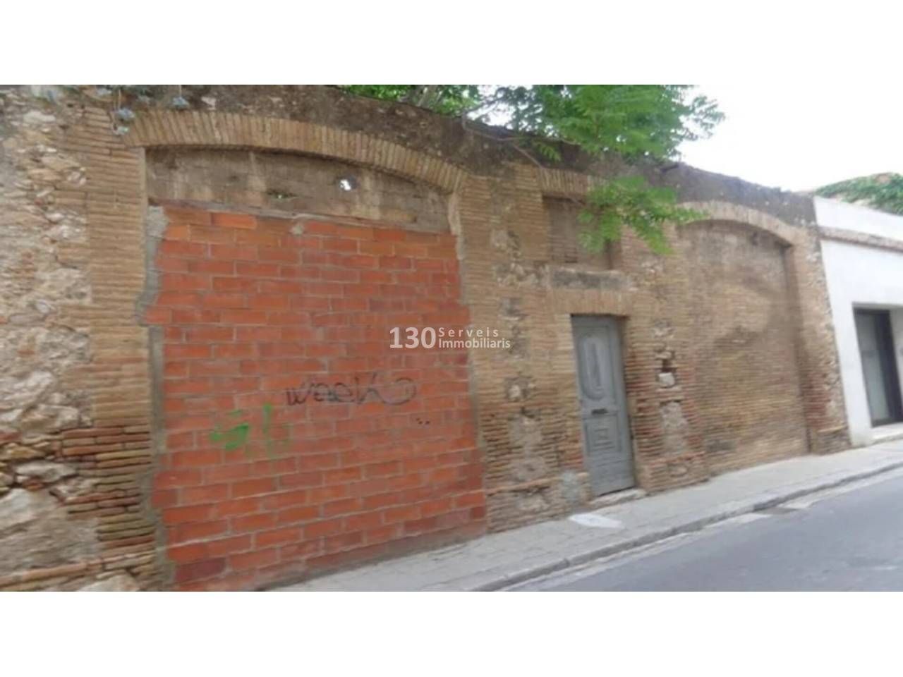 Exterior view of Industrial land for sale in Figueres